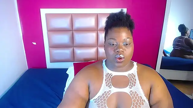 ebonny suggarmommy1 online show from February 19, 10:07 pm