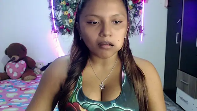 Snapshot of sexysusan4you chatting on October 29, 7:13 pm sexysusan4you online show from October 29, 7:13 pm