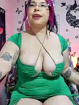 Snapshot of Hada_dracanae chatting on January 11, 4:06 am Hada dracanae online show from January 11, 4:06 am