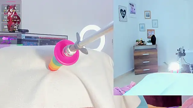 Snapshot of Daki_Ume_ chatting on October 18, 2:46 am Daki Ume online show from October 18, 2:46 am