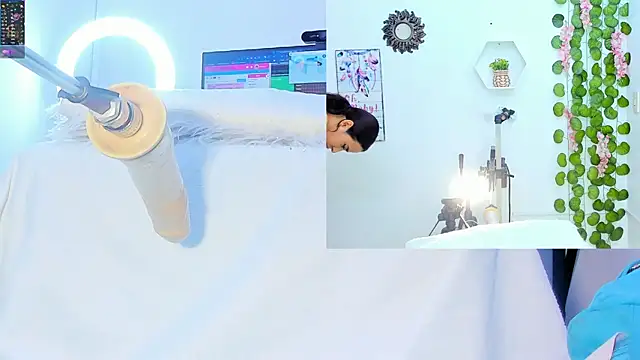 Snapshot of Daki_Ume_ chatting on February 27, 2:35 am Daki Ume online show from February 27, 2:35 am