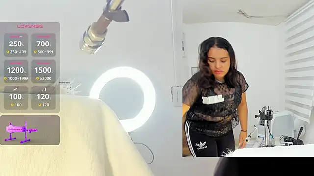 Snapshot of Daki_Ume_ chatting on September 18, 2:47 am Daki Ume online show from September 18, 2:47 am