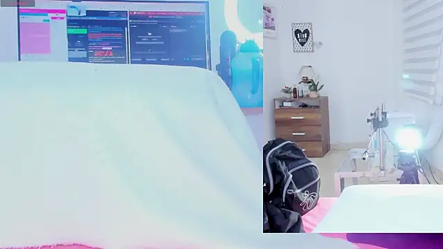 Daki Ume  online show from January 13, 2:37 am