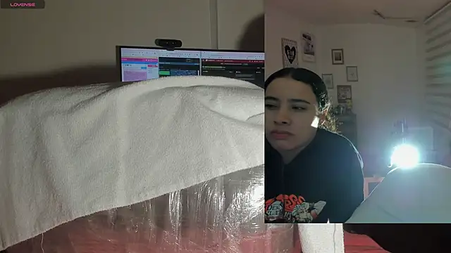 Daki Ume  online show from November 6, 2:26 am