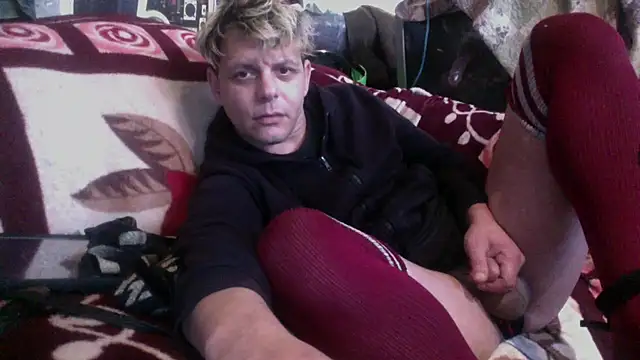 Snapshot of Phelyxx_elgato chatting on January 2, 6:34 pm Phelyxx elgato online show from January 2, 6:34 pm