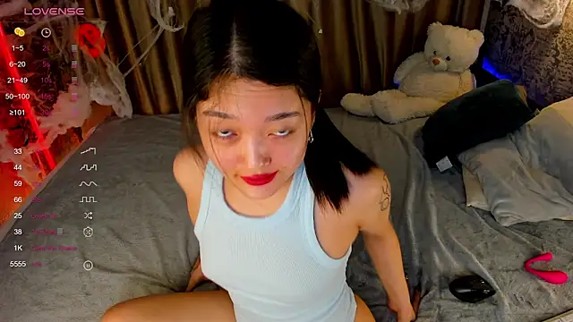 FreyaRaya online show from October 23, 2:10 am