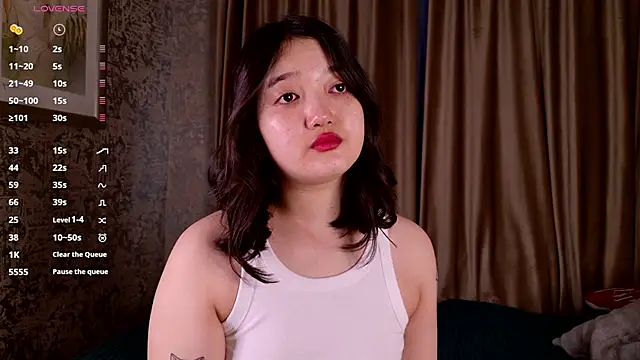 FreyaRaya online show from April 9, 3:19 am