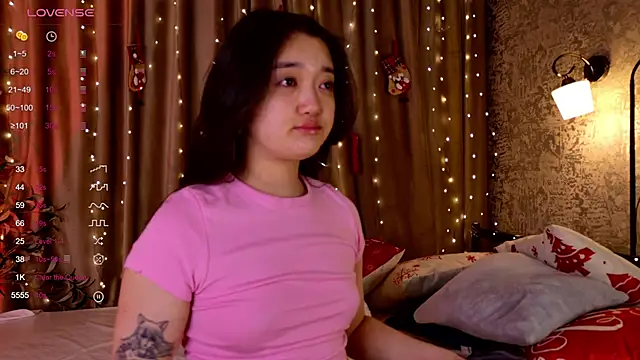 Snapshot of FreyaRaya chatting on January 7, 3:11 am FreyaRaya online show from January 7, 3:11 am