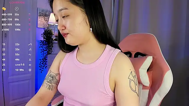 FreyaRaya online show from February 26, 9:01 am