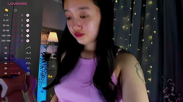 FreyaRaya online show from March 8, 10:22 am