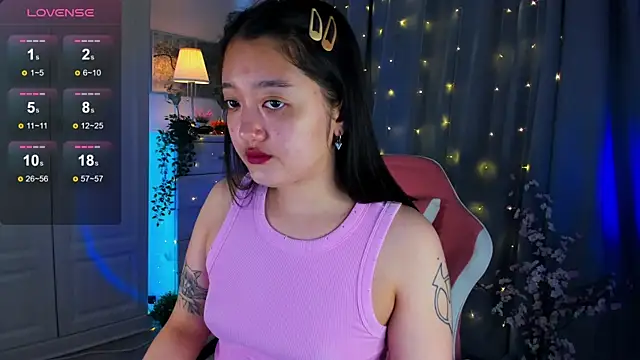 FreyaRaya online show from March 14, 9:35 am