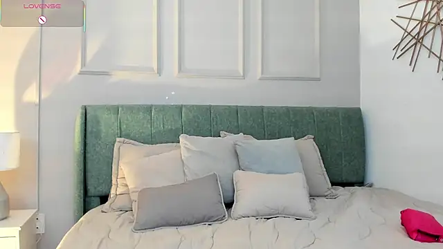 Sussanewolf online show from January 6, 12:20 pm