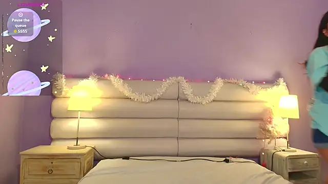 Snapshot of milan_sweet chatting on December 3, 9:14 pm milan sweet online show from December 3, 9:14 pm