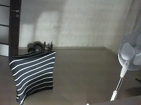 Snapshot of thekeys chatting on June 15, 2:23 am thekeys online show from June 15, 2:23 am