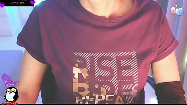 Snapshot of _Blue_Ruubyy_ chatting on February 14, 10:26 am Blue Ruubyy online show from February 14, 10:26 am