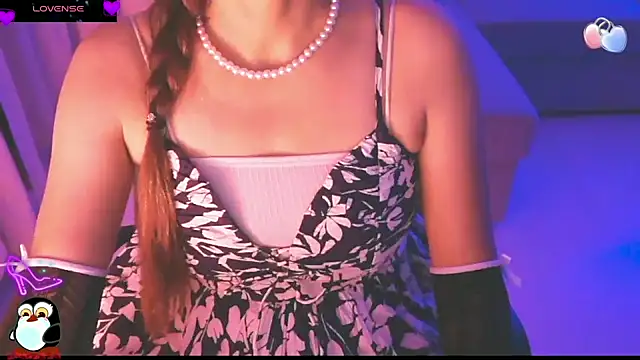 Snapshot of _Blue_Ruubyy_ chatting on February 12, 4:18 pm Blue Ruubyy online show from February 12, 4:18 pm