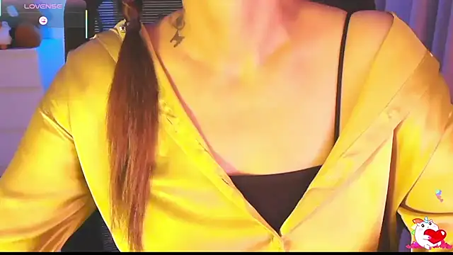  Blue Ruubyy  online show from July 4, 6:45 pm