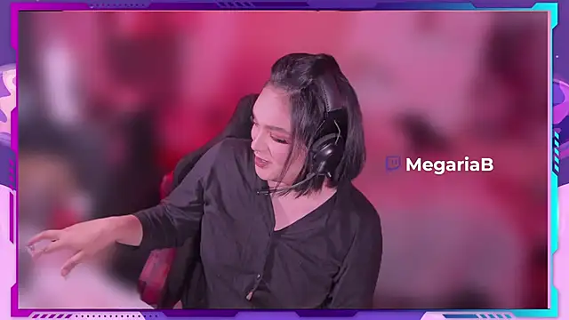 Snapshot of MegariaB chatting on June 14, 5:08 am MegariaB online show from June 14, 5:08 am