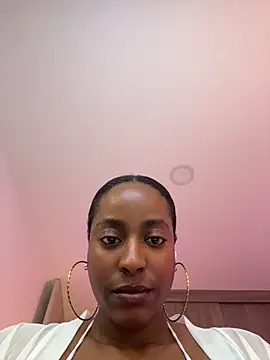 Snapshot of evangeline_ch chatting on July 29, 4:28 pm evangeline ch online show from July 29, 4:28 pm