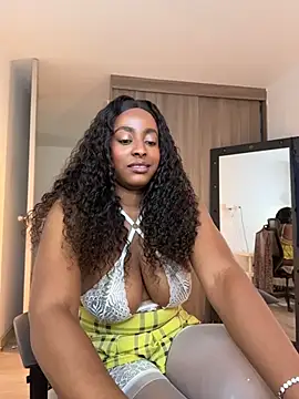 Snapshot of evangeline_ch chatting on July 17, 3:20 pm evangeline ch online show from July 17, 3:20 pm