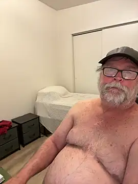 Snapshot of Drummajor chatting on November 26, 1:38 am Drummajor online show from November 26, 1:38 am