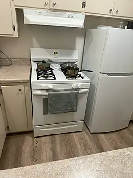 Snapshot of Drummajor chatting on March 9, 3:22 am Drummajor online show from March 9, 3:22 am