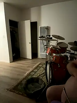 Snapshot of Drummajor chatting on November 23, 1:48 am Drummajor online show from November 23, 1:48 am