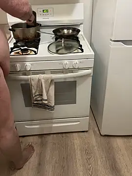 Snapshot of Drummajor chatting on October 30, 1:59 am Drummajor online show from October 30, 1:59 am