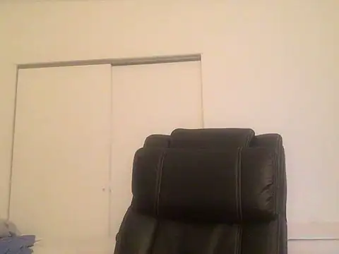 Snapshot of Drummajor chatting on June 18, 3:16 am Drummajor online show from June 18, 3:16 am