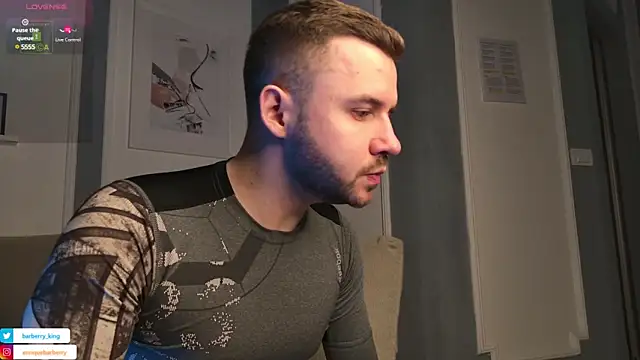 EnriqueBarberry online show from March 7, 6:24 am