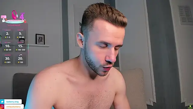 EnriqueBarberry online show from November 9, 6:28 am