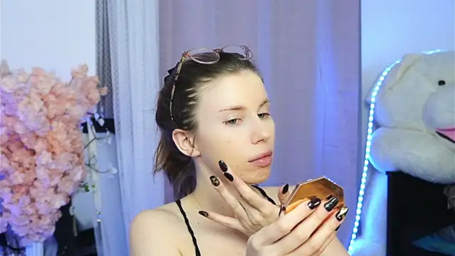 ivyleague  online show from March 24, 6:19 pm