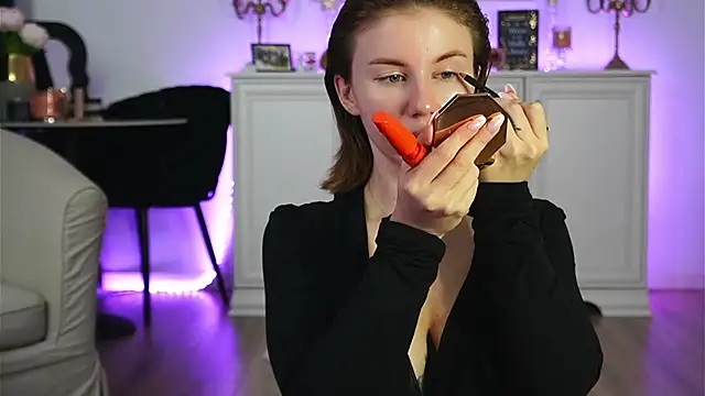 ivyleague  online show from November 1, 3:35 am