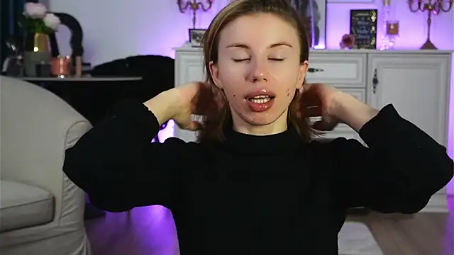 ivyleague  online show from November 2, 3:55 am