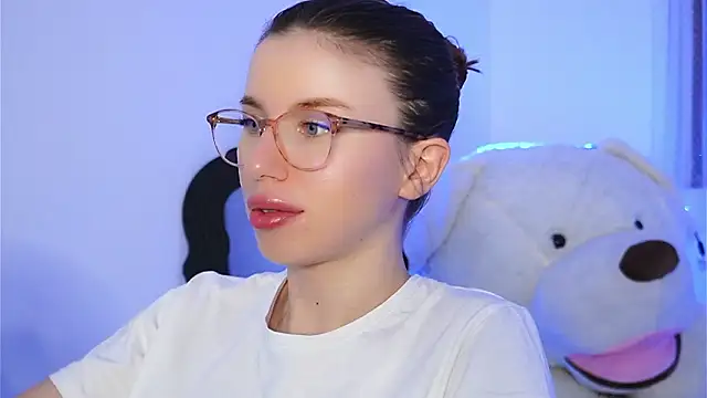 ivyleague  online show from March 1, 6:19 pm