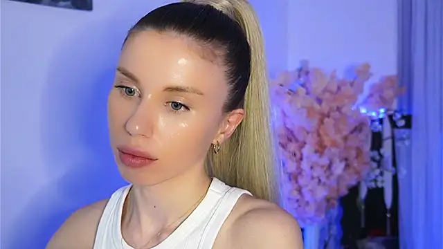 ivyleague  online show from March 27, 6:20 pm