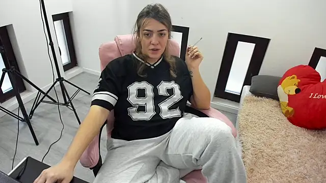 Dyana Kaylinn online show from February 28, 5:40 am