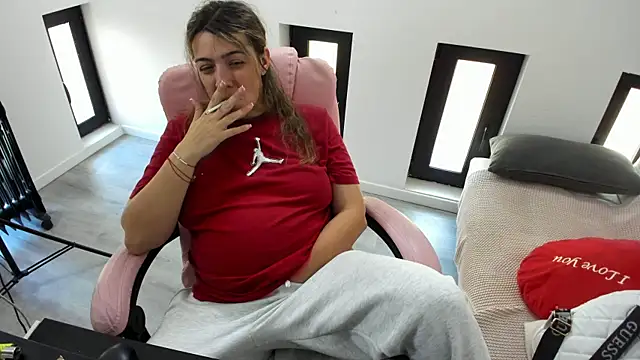 Dyana Kaylinn online show from April 20, 5:10 am