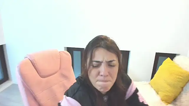 Dyana Kaylinn online show from November 20, 5:30 am