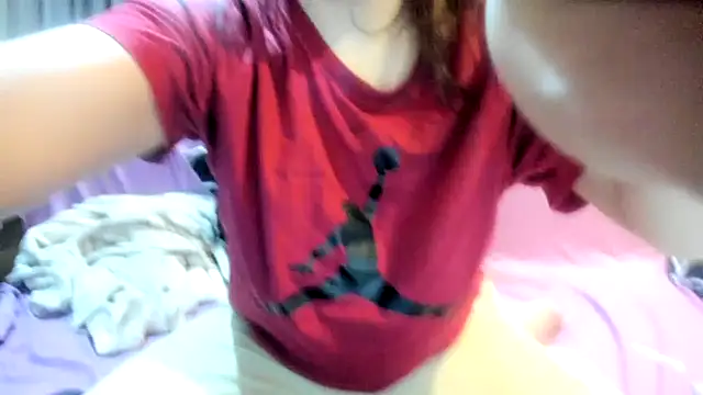 Snapshot of Dyana_Kaylinn chatting on March 19, 4:47 am Dyana Kaylinn online show from March 19, 4:47 am