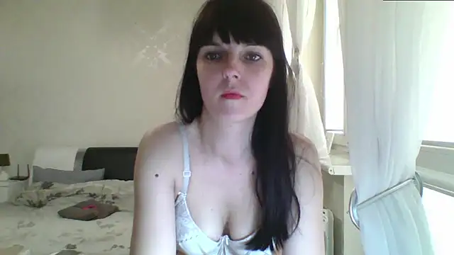 HotBertha online show from April 14, 7:13 am
