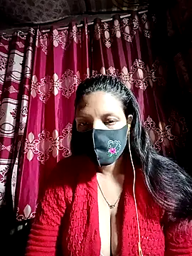 Snapshot of Depte- chatting on February 20, 11:32 pm Depte- online show from February 20, 11:32 pm
