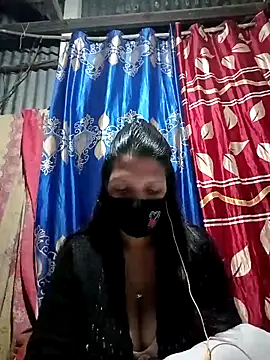 Snapshot of Depte- chatting on February 19, 10:42 pm Depte- online show from February 19, 10:42 pm
