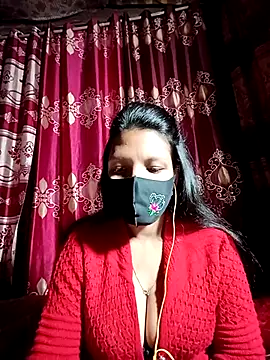 Snapshot of Depte- chatting on February 21, 11:43 pm Depte- online show from February 21, 11:43 pm