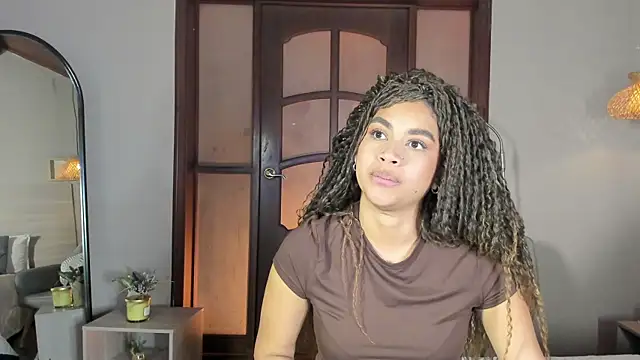 nayah   online show from April 7, 8:54 pm