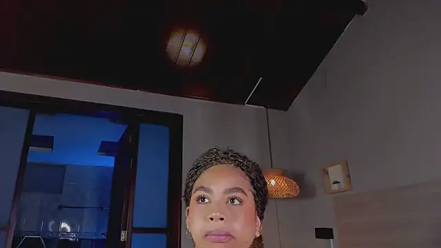 nayah   online show from October 10, 7:36 pm