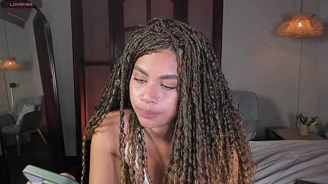 nayah   online show from March 14, 8:37 pm