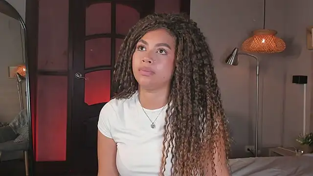 nayah   online show from February 12, 7:57 pm