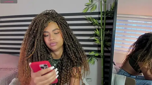 nayah   online show from September 14, 2:17 pm