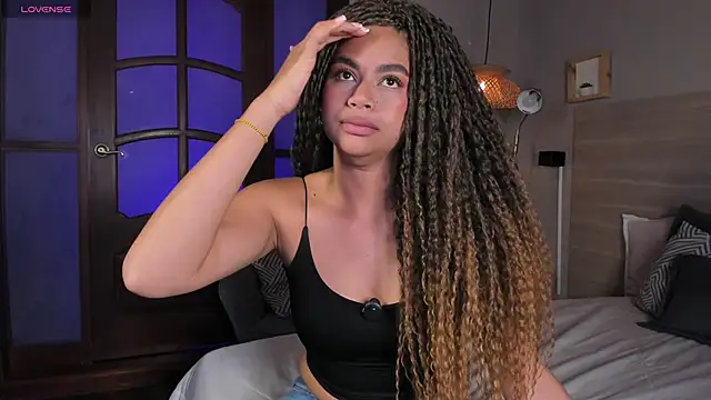 nayah   online show from March 13, 8:14 pm